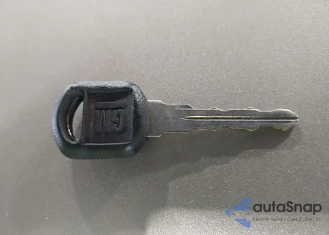 1997 Buick Skylark Custom from USA, damaged, VIN 1G4NJ52T7VC410416